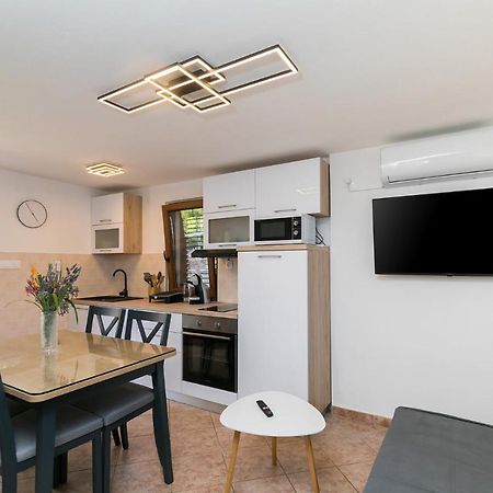 Apartman Lavanda New 2021 Poreč Exterior foto